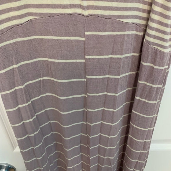 Exist striped key hole maxi dress. Size medium - Picture 8 of 10